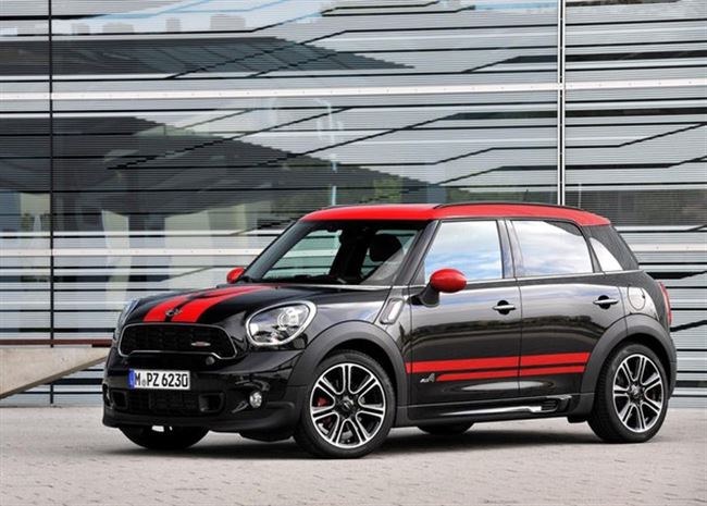 
                Модельный ряд MINI John Cooper Works